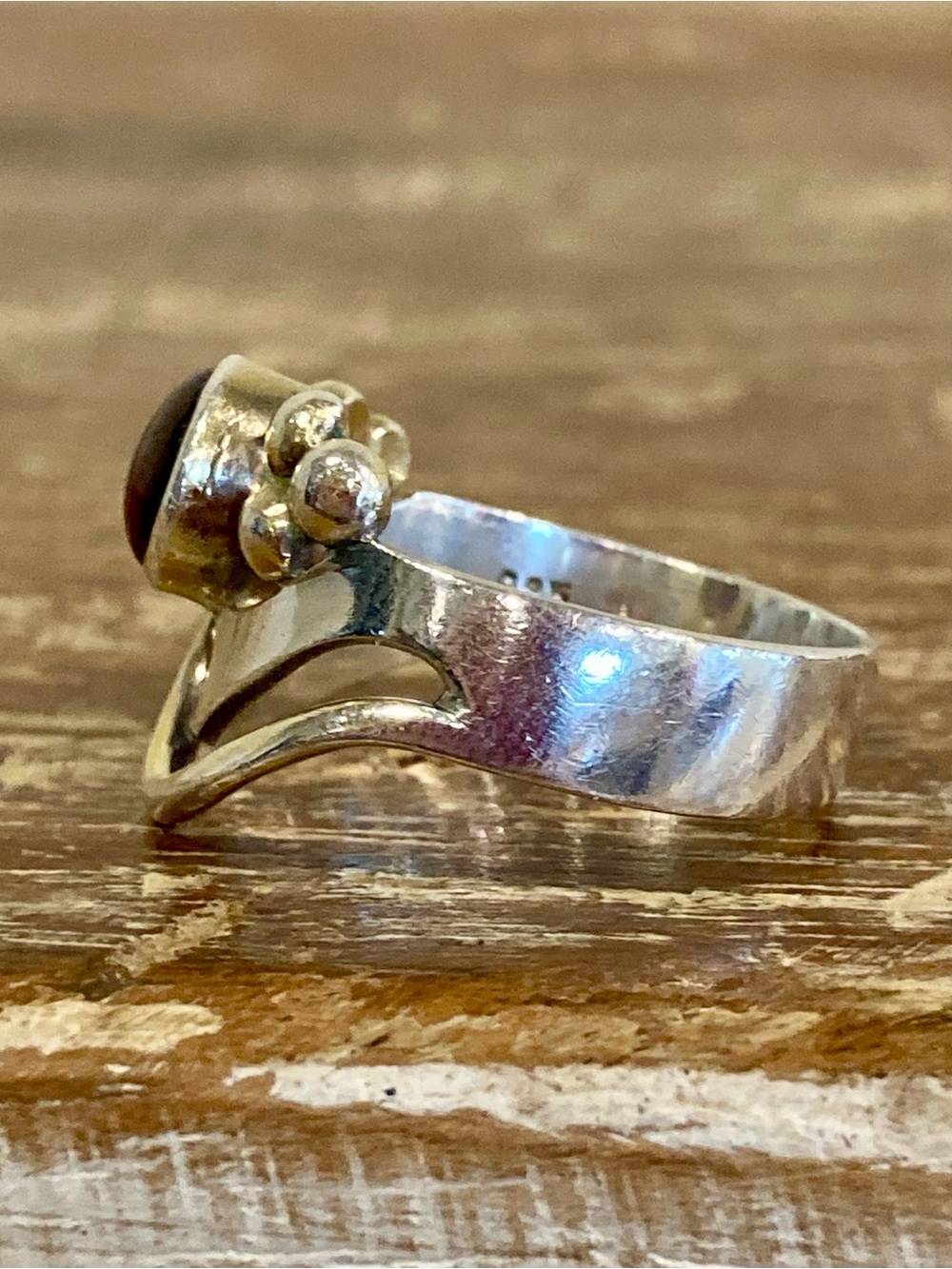 Sterling Silver & Gold‑Tone Purple Cabochon Ring • Size 8.5 • Modernist Grapes - Picture 7 of 17
